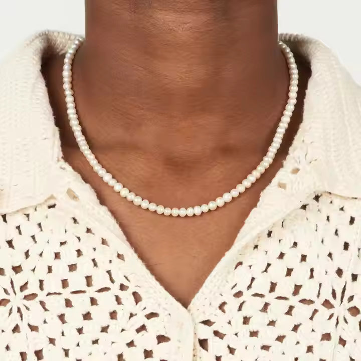 Pearl Buckle Necklace