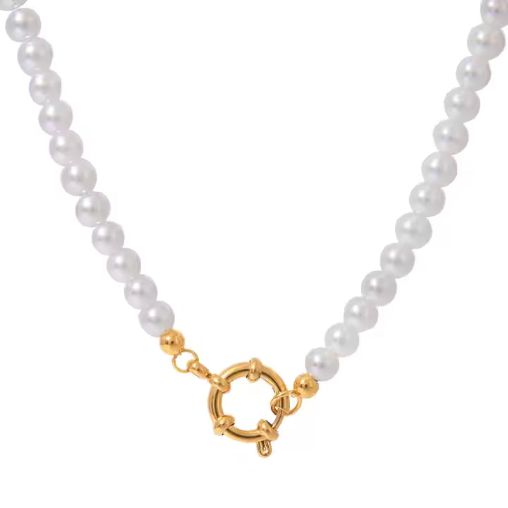 Pearl Buckle Necklace