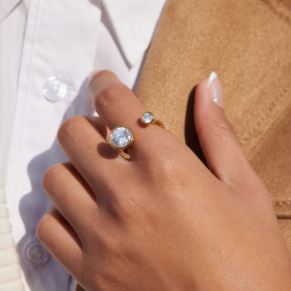 Lila Zircon Ring