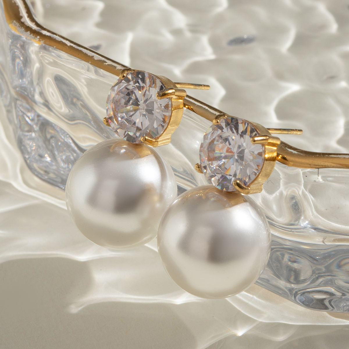 Pearl Solitaire Studs