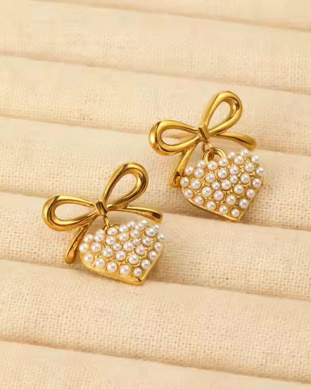 Heart & Bow Pearl Earrings
