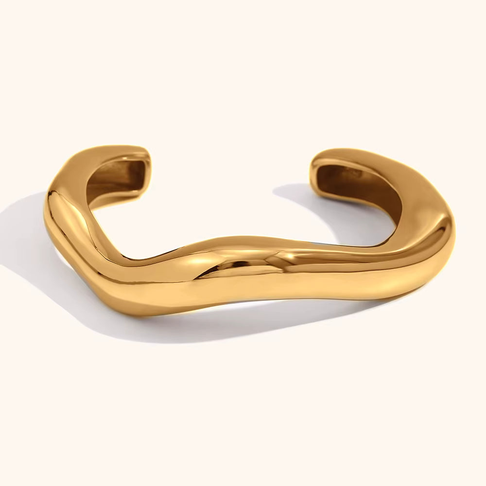 Water Wave Cuff