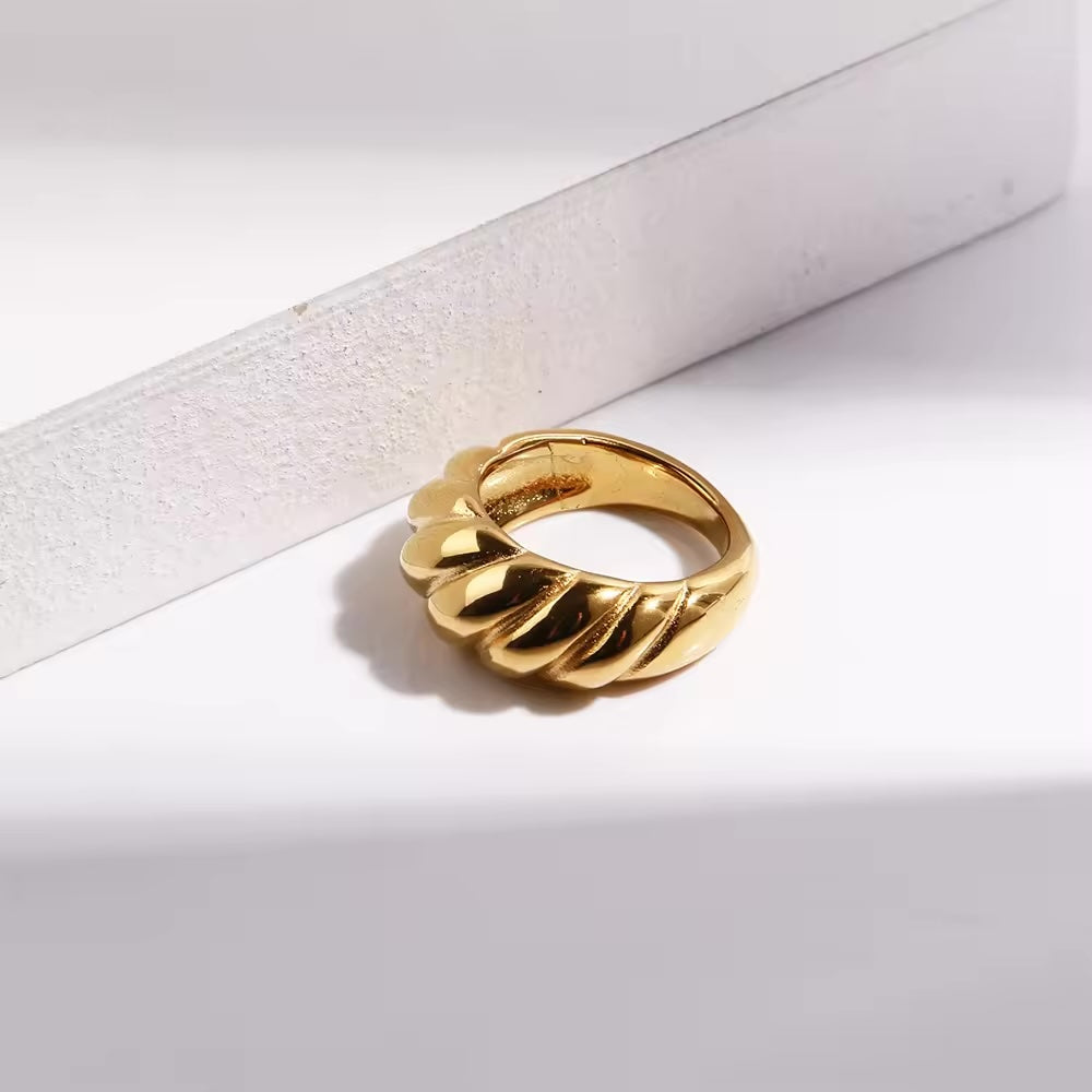 Baguette Ring - Shvetah