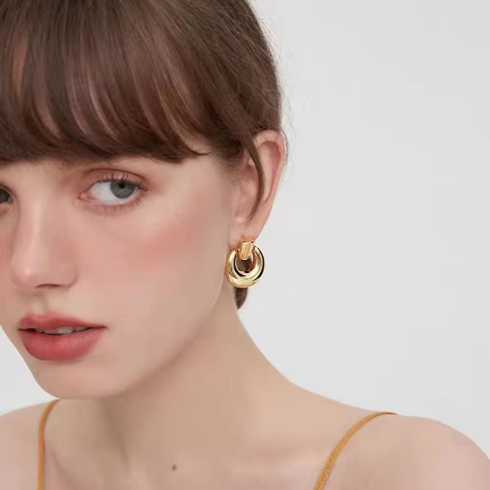 Charlotte Studs - Shvetah