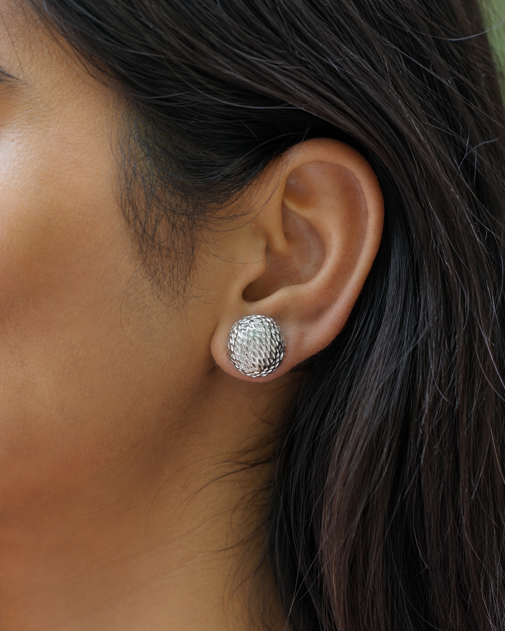 Niva Studs