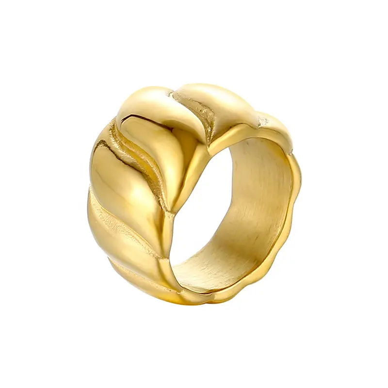 Croissant Ring - Shvetah