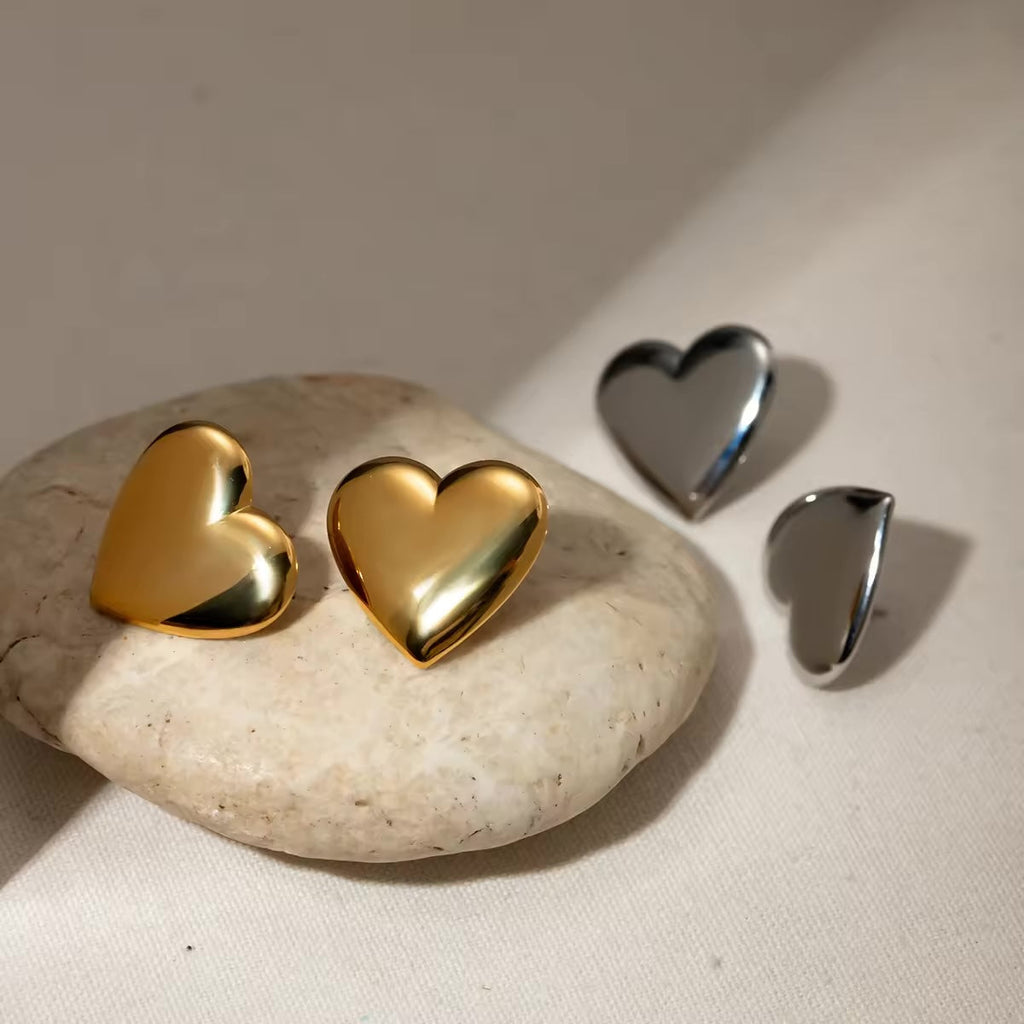 Glossy Heart Studs - Shvetah