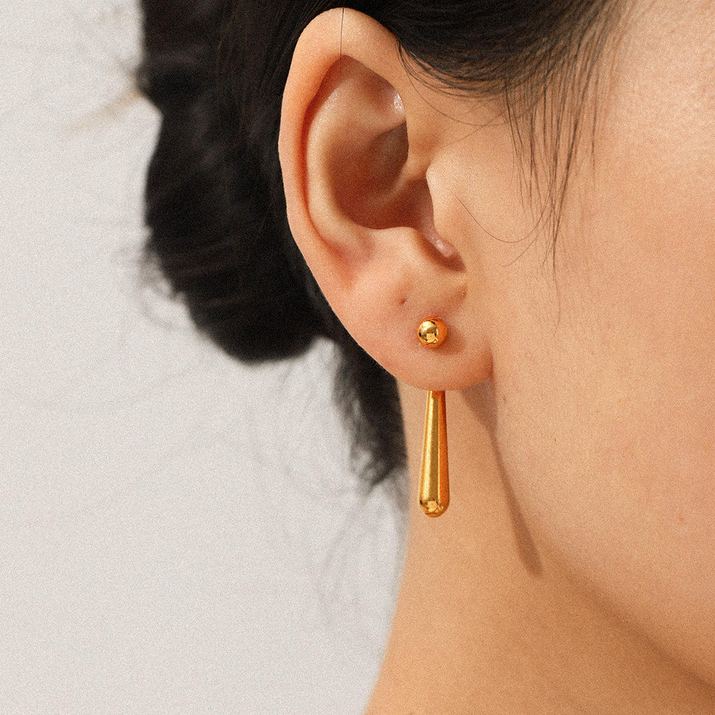 Sleek Bar Studs