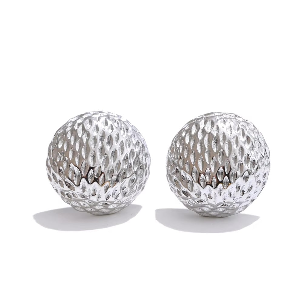 Niva Studs