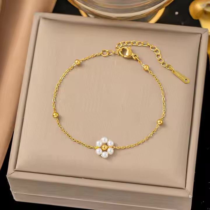 Floral Pearl Bracelet