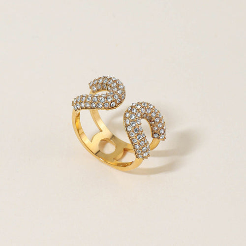 Aria Paperclip Ring