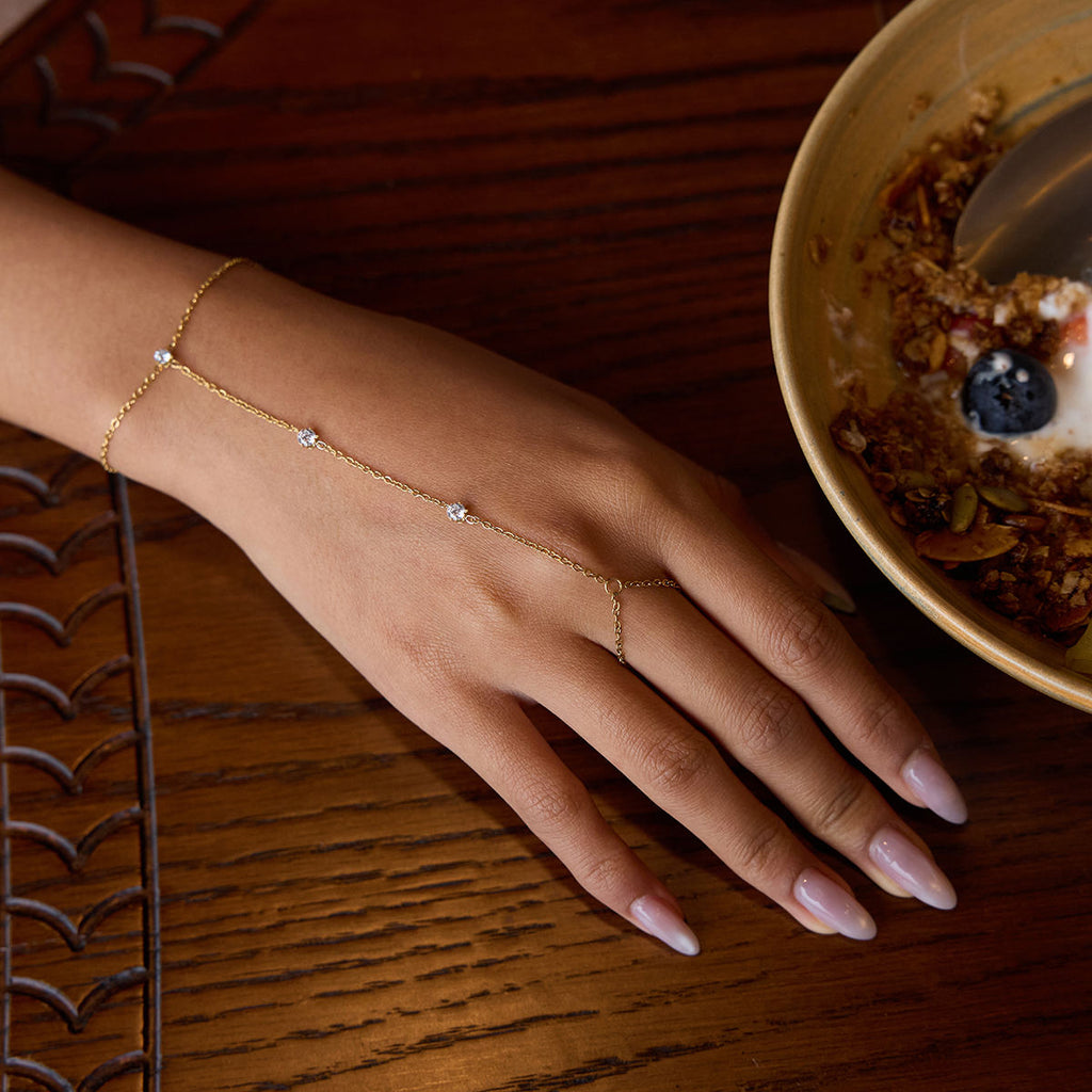Ama Hand Chain