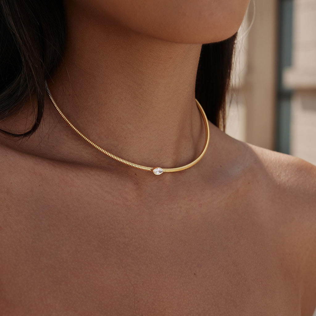 Mia Single Crystal Choker Necklace