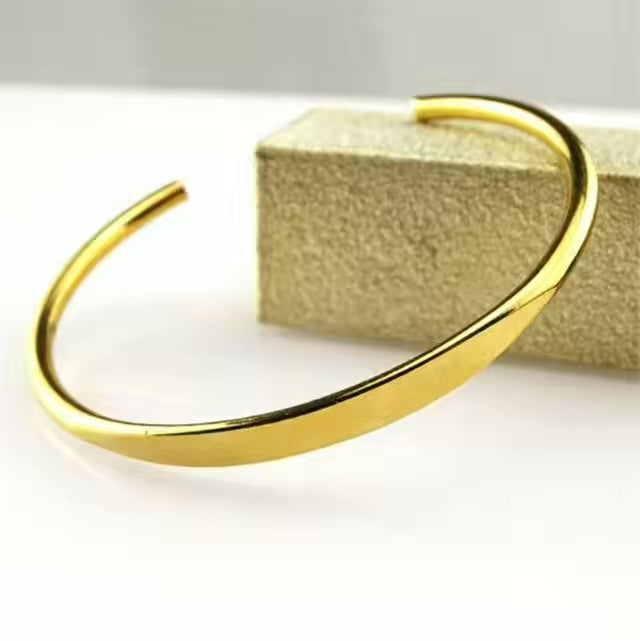 Arc Bracelet