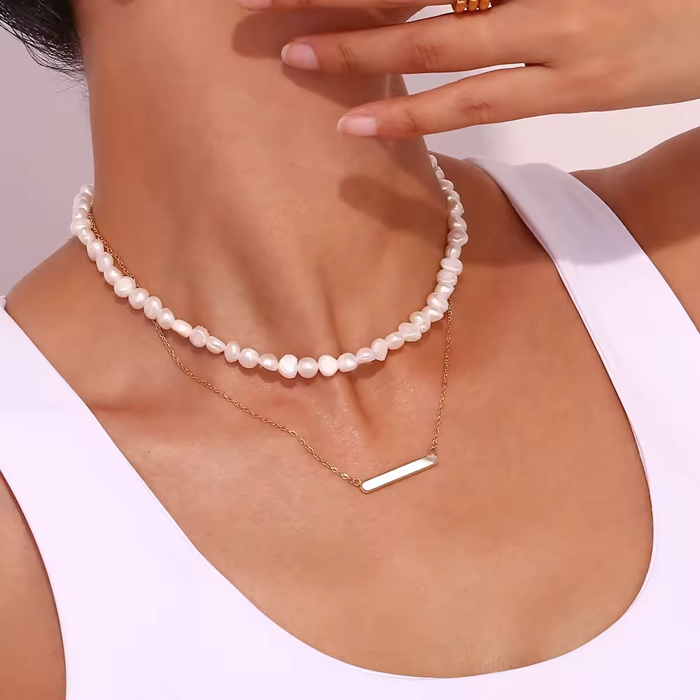 Ivory Sleek Pendant Necklace - Shvetah