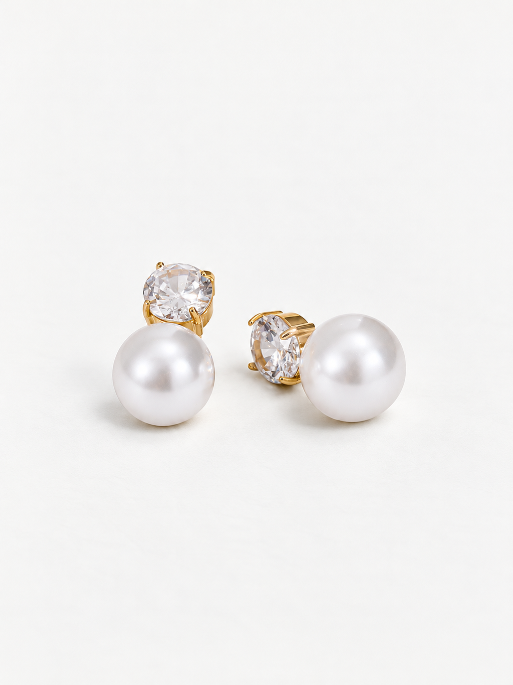 Pearl Solitaire Studs