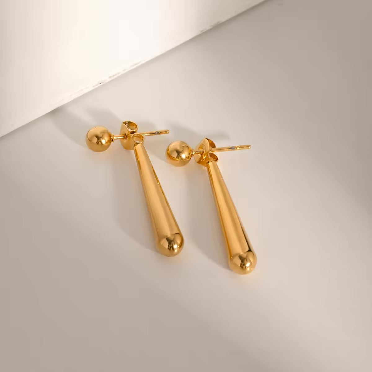 Sleek Bar Studs - Shvetah