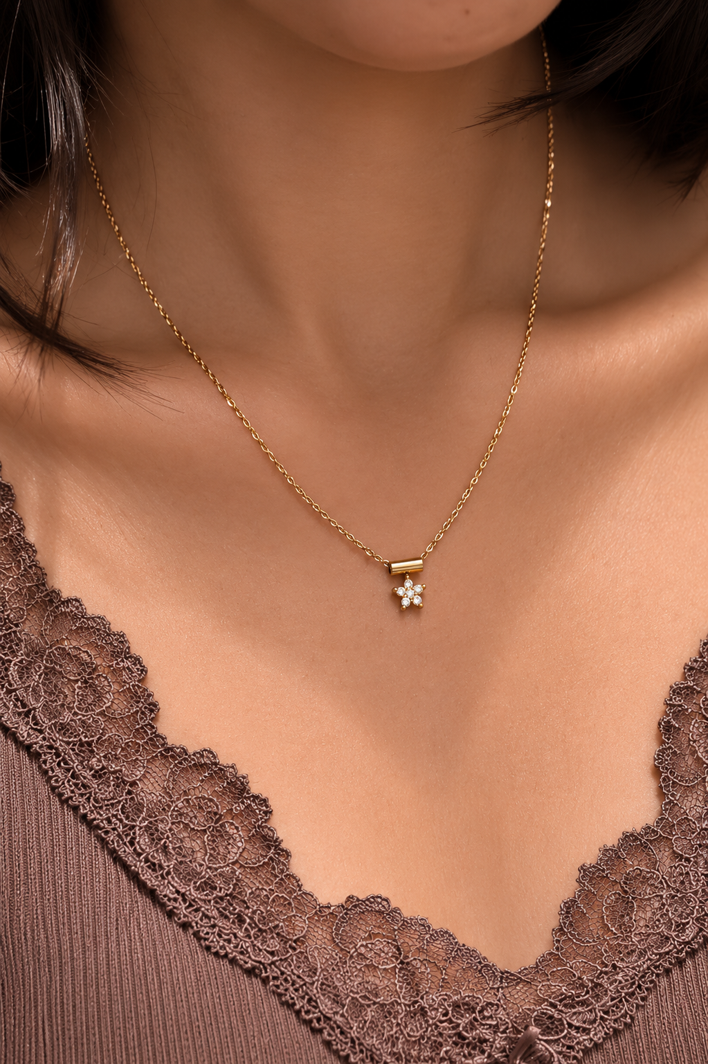 Sia Pendant Necklace