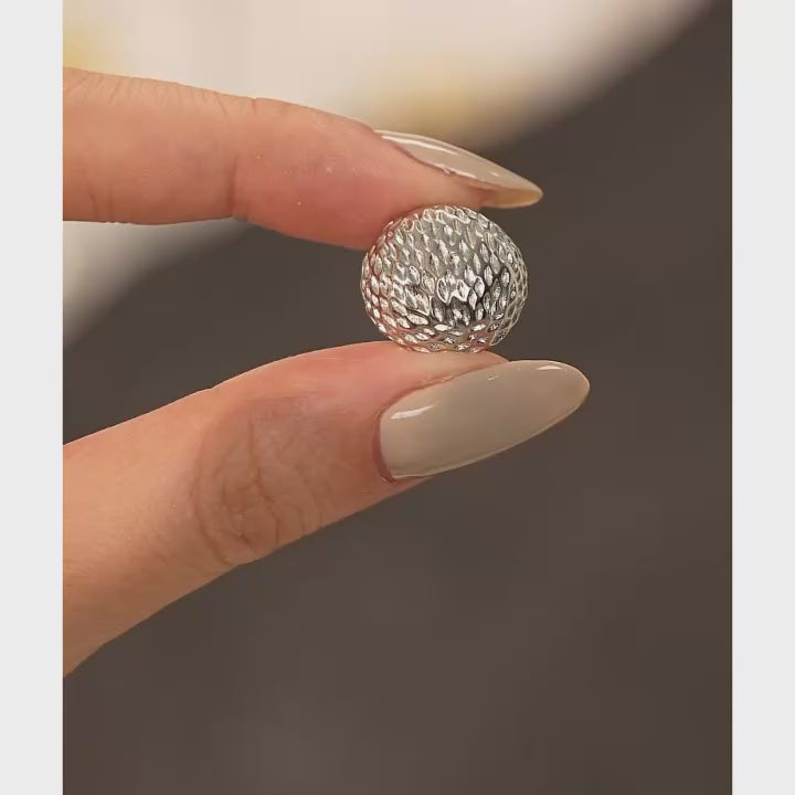 Niva Studs